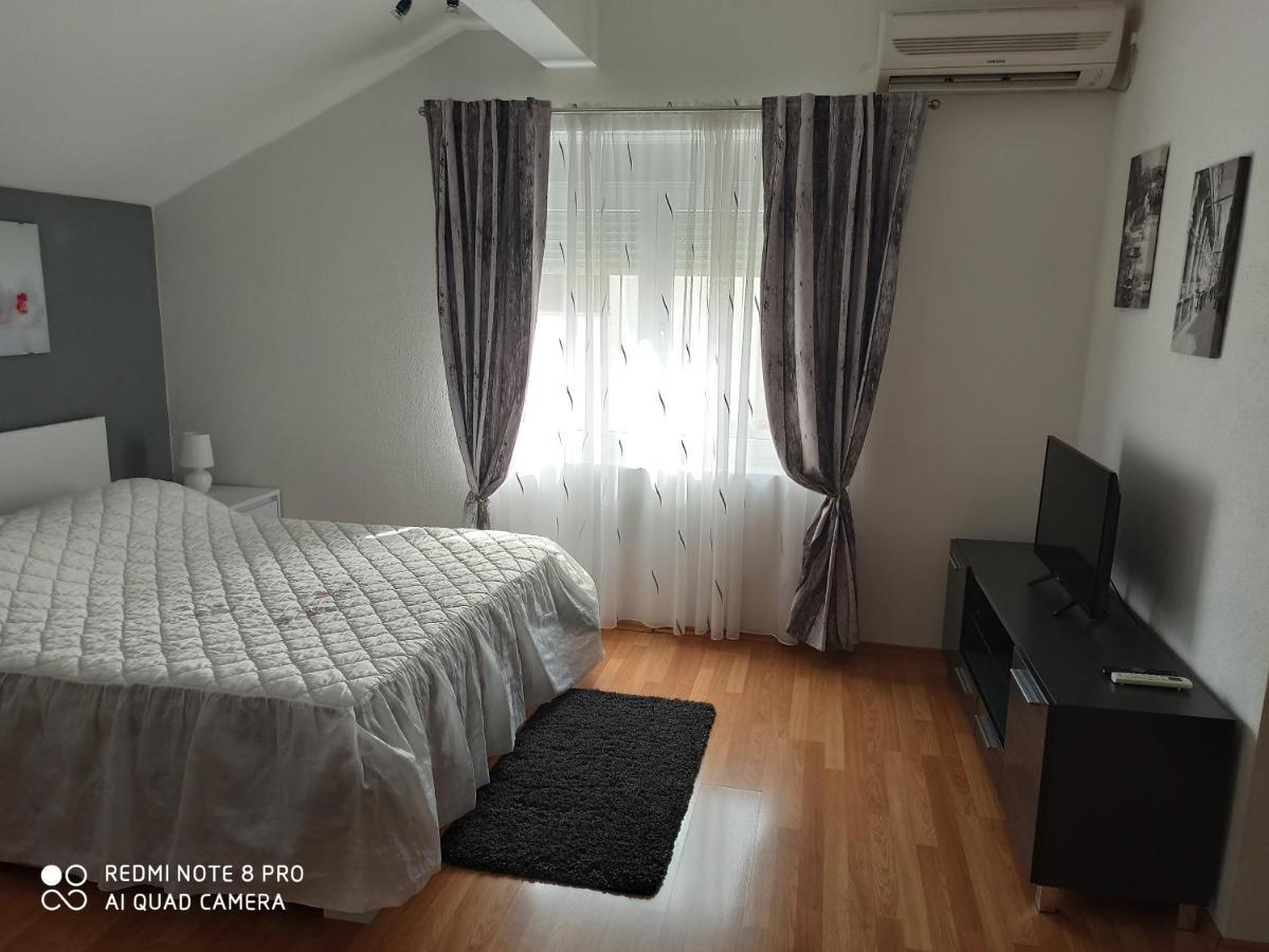 Apartments Roncevic ซาดาร์ ภายนอก รูปภาพ
