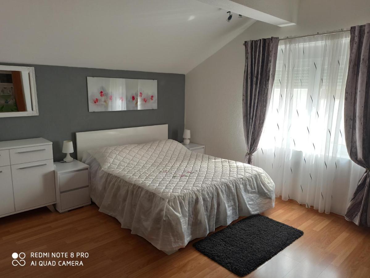 Apartments Roncevic ซาดาร์ ภายนอก รูปภาพ