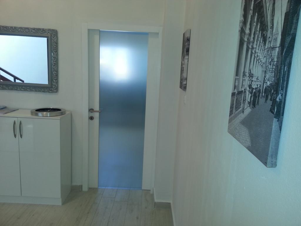 Apartments Roncevic ซาดาร์ ภายนอก รูปภาพ