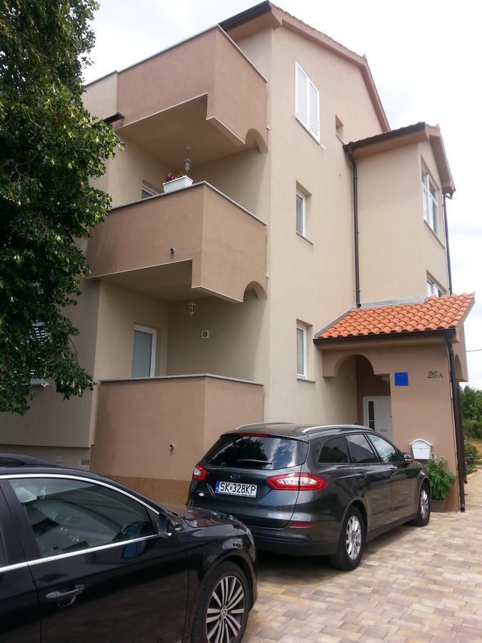Apartments Roncevic ซาดาร์ ภายนอก รูปภาพ